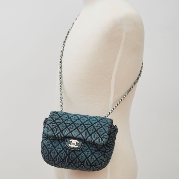 CHANEL DENIM QUILTED SMALL DENIMPRESSION FLAP BLUE - Picture 8 of 9